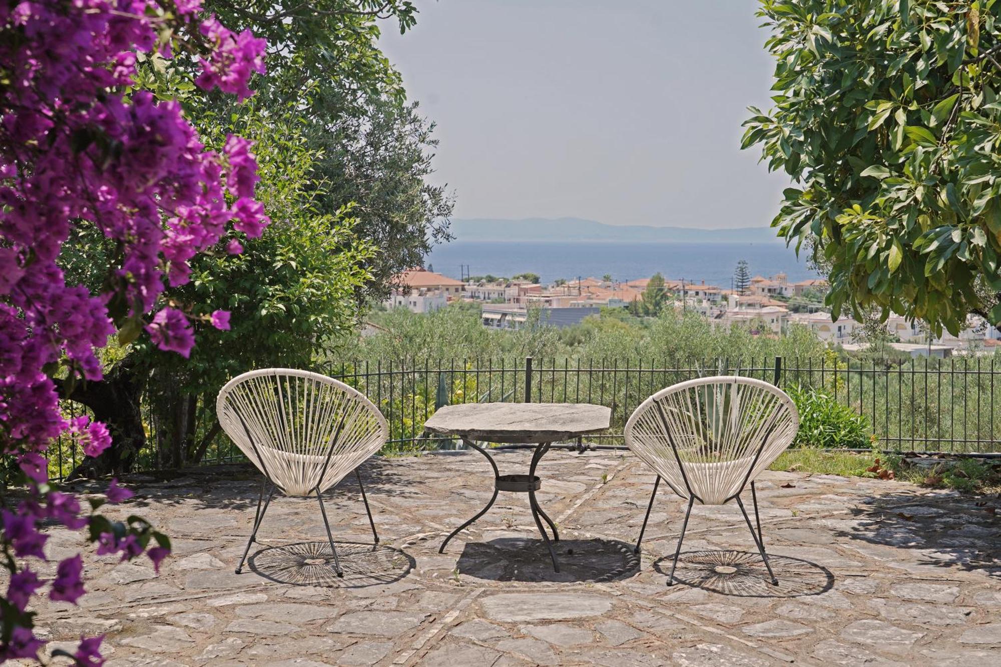 Polas Residencies Lejlighedshotel Kalamata Værelse billede